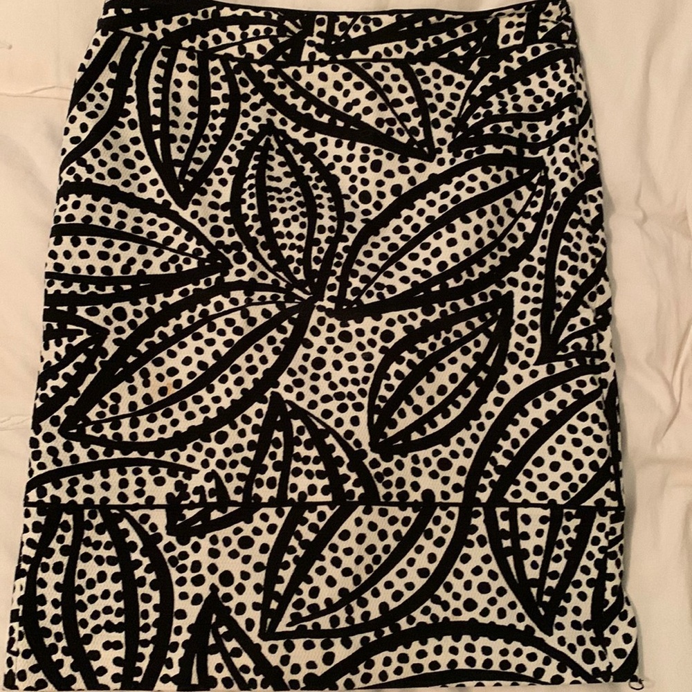 Playful design-can take you through all seasons. Very gently used!